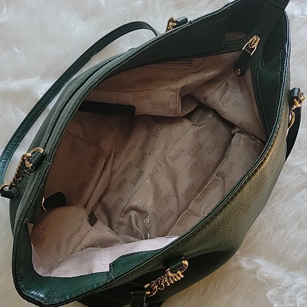 MICHAEL KORS Evergreen Pebbled Leather Chain Double Handle Zip Closure Tote‎ Bag